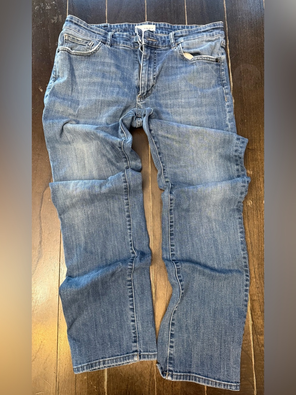 DL1961 Avery Men’s Jeans 33x32 Tag 32x30 Actual Modern Straight Blue Denim